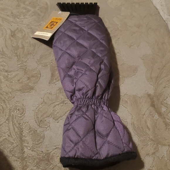 Fuzzy lined ice scraper! - Picture 2 of 7